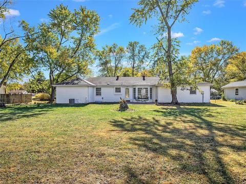 437 Essen Ln, Ballwin, MO 63021 photo 22