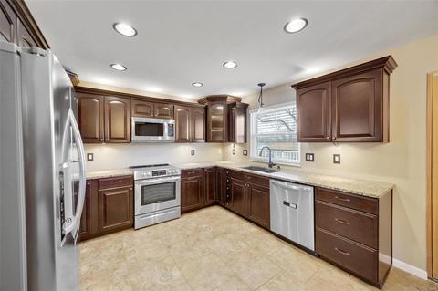 3239 Greenranch Dr, Bridgeton, MO 63044 photo 6