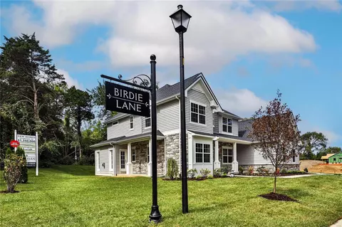 569 Long Acres Ln, Olivette, MO 63132