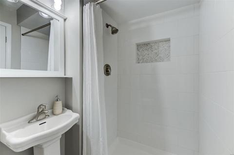 207 Bitterwood Dr, Ballwin, MO 63021 photo 10