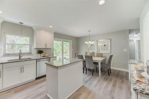 207 Bitterwood Dr, Ballwin, MO 63021 photo 4