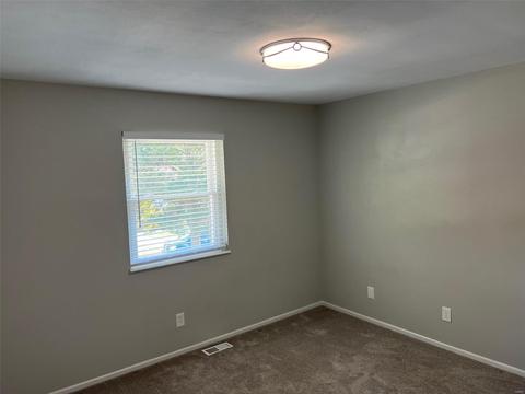 511 Ross Ln, Saint Charles, MO 63304 photo 26