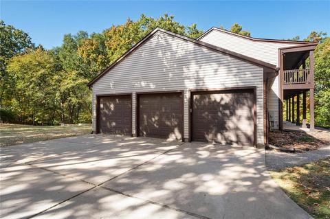 715 Rietzke Mtn, Ballwin, MO 63021 photo 33