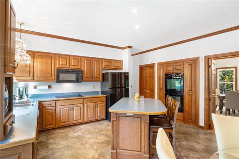 715 Rietzke Mtn, Ballwin, MO 63021 photo 9