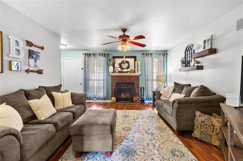 834 Spring Hill Farm Dr, Ballwin, MO 63021 photo 4