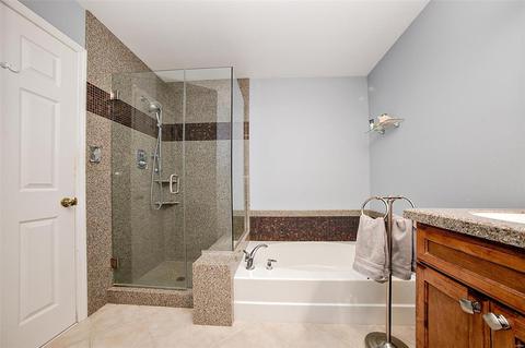 1744 Ridgeview Circle Dr, Ballwin, MO 63021 photo 11