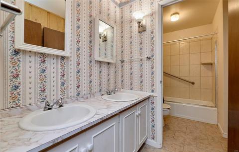 401 Sorrento Dr, Ballwin, MO 63021 photo 7