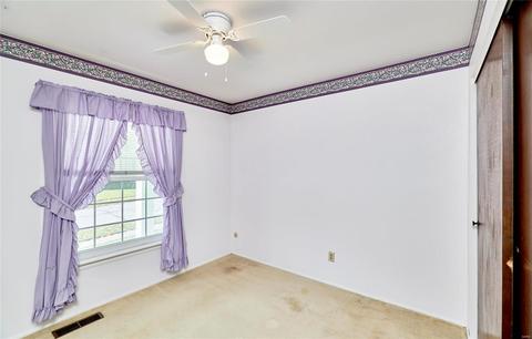 401 Sorrento Dr, Ballwin, MO 63021 photo 17