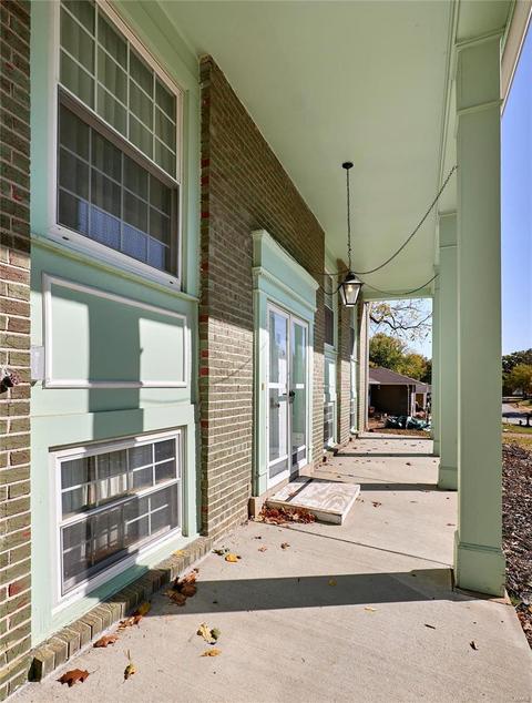 401 Sorrento Dr, Ballwin, MO 63021 photo 3