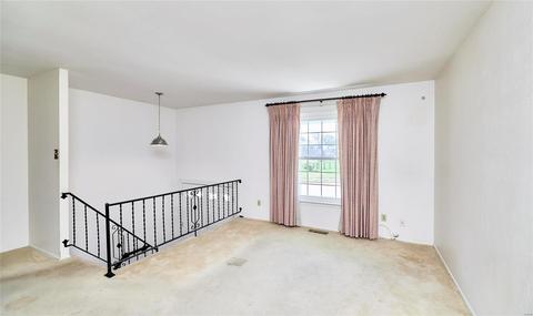401 Sorrento Dr, Ballwin, MO 63021 photo 11