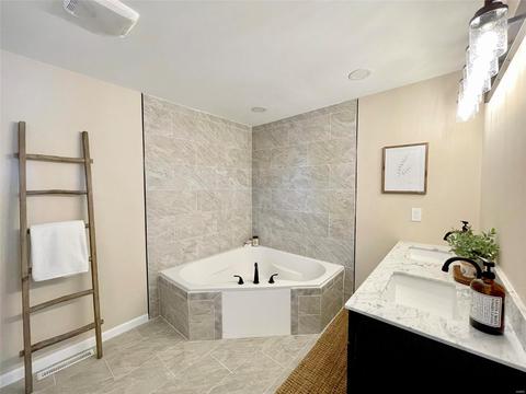 643 Henry Ave, Manchester, MO 63011 photo 15