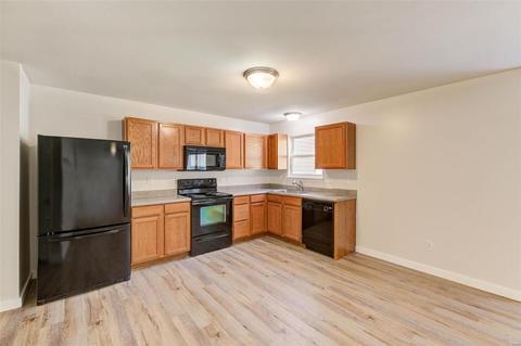5537 Wavecrest Cir, Saint Charles, MO 63304 photo 6