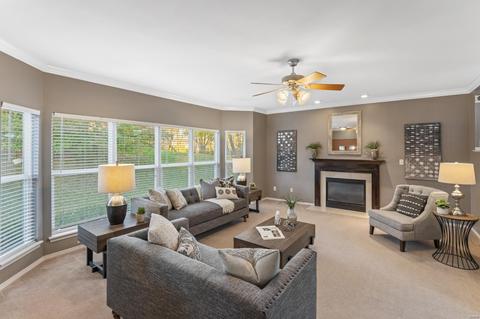 218 Arbor Trails Dr, Ballwin, MO 63021 photo 4