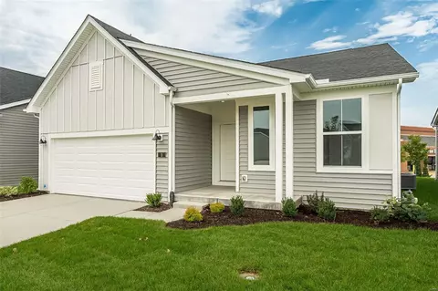 5 Bounty Point Dr, Saint Peters, MO 63376