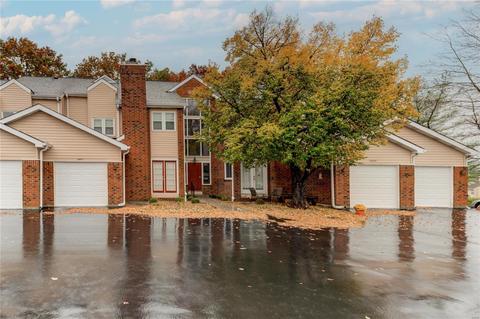 1308 Holgate Dr #G4, Ballwin, MO 63021 photo 2