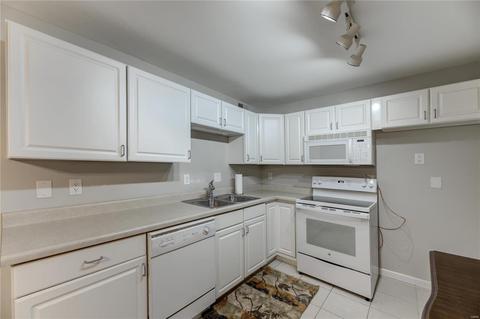 1308 Holgate Dr #G4, Ballwin, MO 63021 photo 8