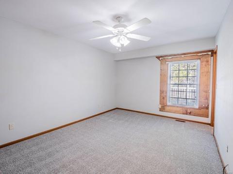 74 Mallard Pointe Dr, O'fallon, MO 63368 photo 9