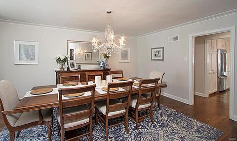 103 Graybridge Rd, Ladue, MO 63124 photo 8
