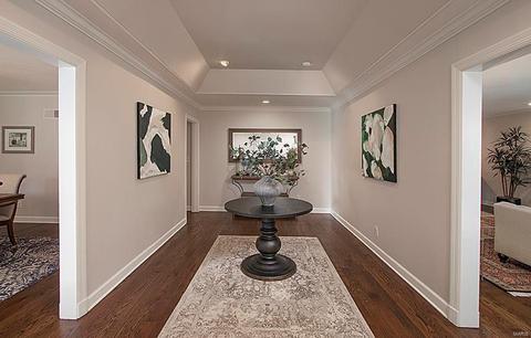 103 Graybridge Rd, Ladue, MO 63124 photo 3