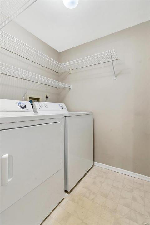 1450 Whispering Creek Dr, Ballwin, MO 63021 photo 12