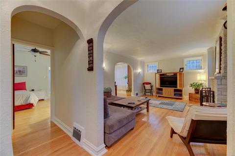 6018 Oleatha Ave, Saint Louis, MO 63139 photo 4