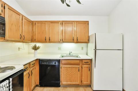 733 Ridgeside Dr #K, Ballwin, MO 63021 photo 8