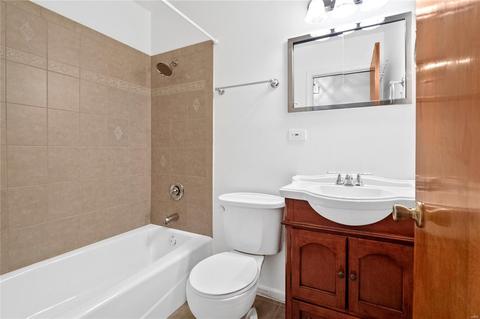 310 Spring Meadows Dr, Manchester, MO 63011 photo 12