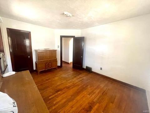 6830 Corbitt Ave, Saint Louis, MO 63130 photo 12