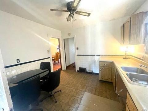 6830 Corbitt Ave, Saint Louis, MO 63130 photo 9