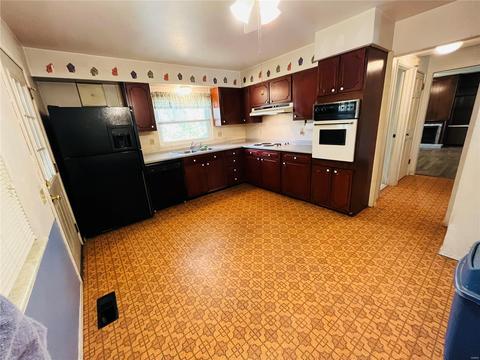 13017 Ambois Dr, Saint Louis, MO 63141 photo 10
