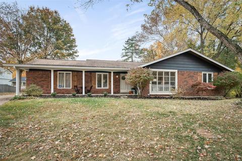 824 Windsor Gardens Ct, Manchester, MO 63021 photo 1