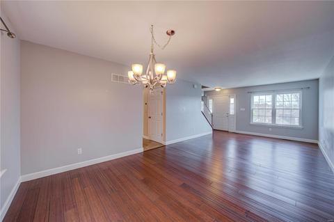 1783 Spring View Terrace Ct, Ballwin, MO 63021 photo 4