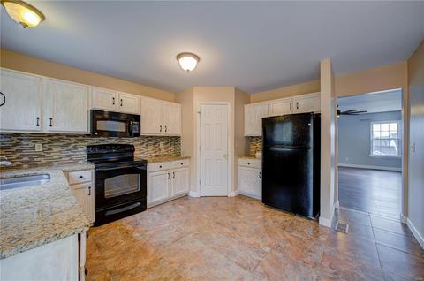 1783 Spring View Terrace Ct, Ballwin, MO 63021 photo 9