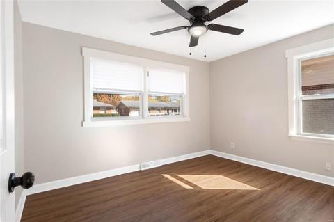 237 Kirk Dr, Saint Louis, MO 63135 photo 13
