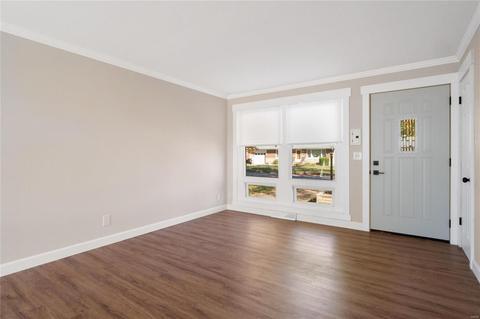 237 Kirk Dr, Saint Louis, MO 63135 photo 5