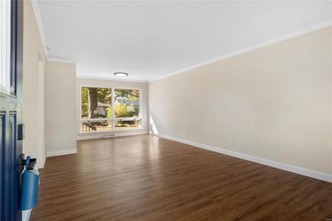 237 Kirk Dr, Saint Louis, MO 63135 photo 4