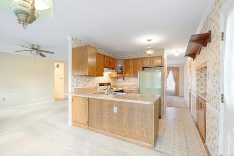 468 Melanie Meadows Ln, Ballwin, MO 63021 photo 9