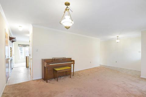 468 Melanie Meadows Ln, Ballwin, MO 63021 photo 5