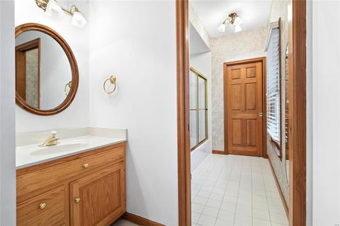 9 Kingspointe Ct, Chesterfield, MO 63005 photo 33