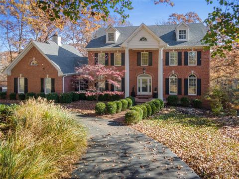 9 Kingspointe Ct, Chesterfield, MO 63005 photo 1