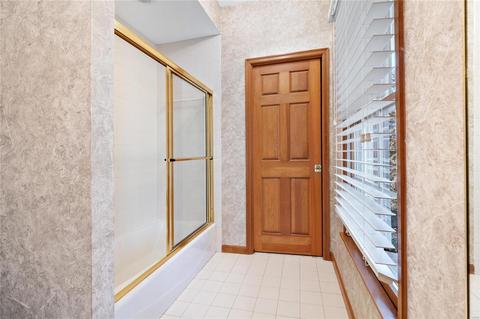 9 Kingspointe Ct, Chesterfield, MO 63005 photo 32