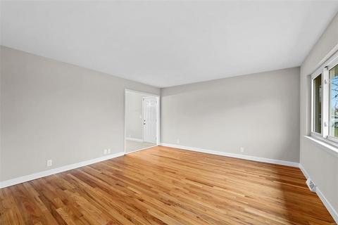 24 E Meadow Ln, Ellisville, MO 63021 photo 4