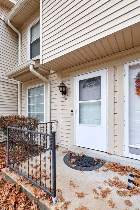 161 Dartingbird Ln #C, Eureka, MO 63025 photo 2