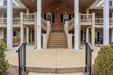 566 Oak Ridge Trails Ct, Ballwin, MO 63021 photo 5