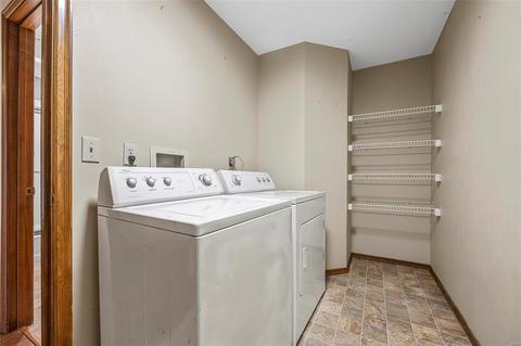 566 Oak Ridge Trails Ct, Ballwin, MO 63021 photo 16