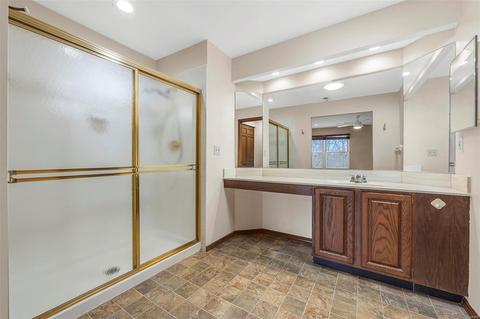 566 Oak Ridge Trails Ct, Ballwin, MO 63021 photo 32