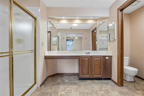 566 Oak Ridge Trails Ct, Ballwin, MO 63021 photo 33
