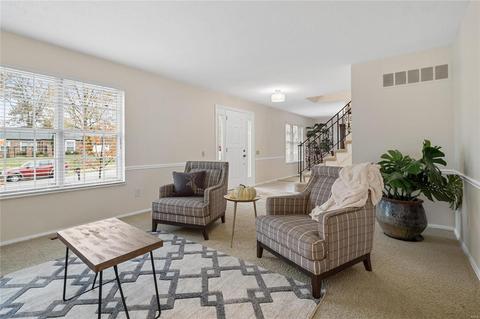15 Morena Ct, Ballwin, MO 63011 photo 4