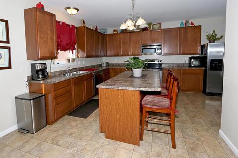 105 Wabash Spur Dr, O'fallon, MO 63366 photo 8