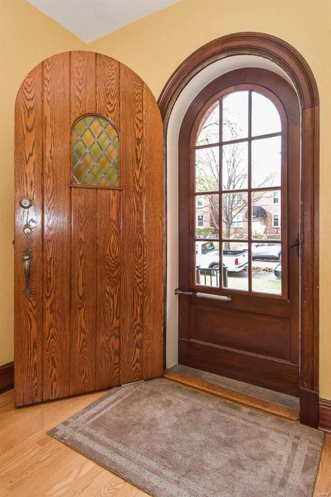 6642 Devonshire Ave, Saint Louis, MO 63109 photo 8